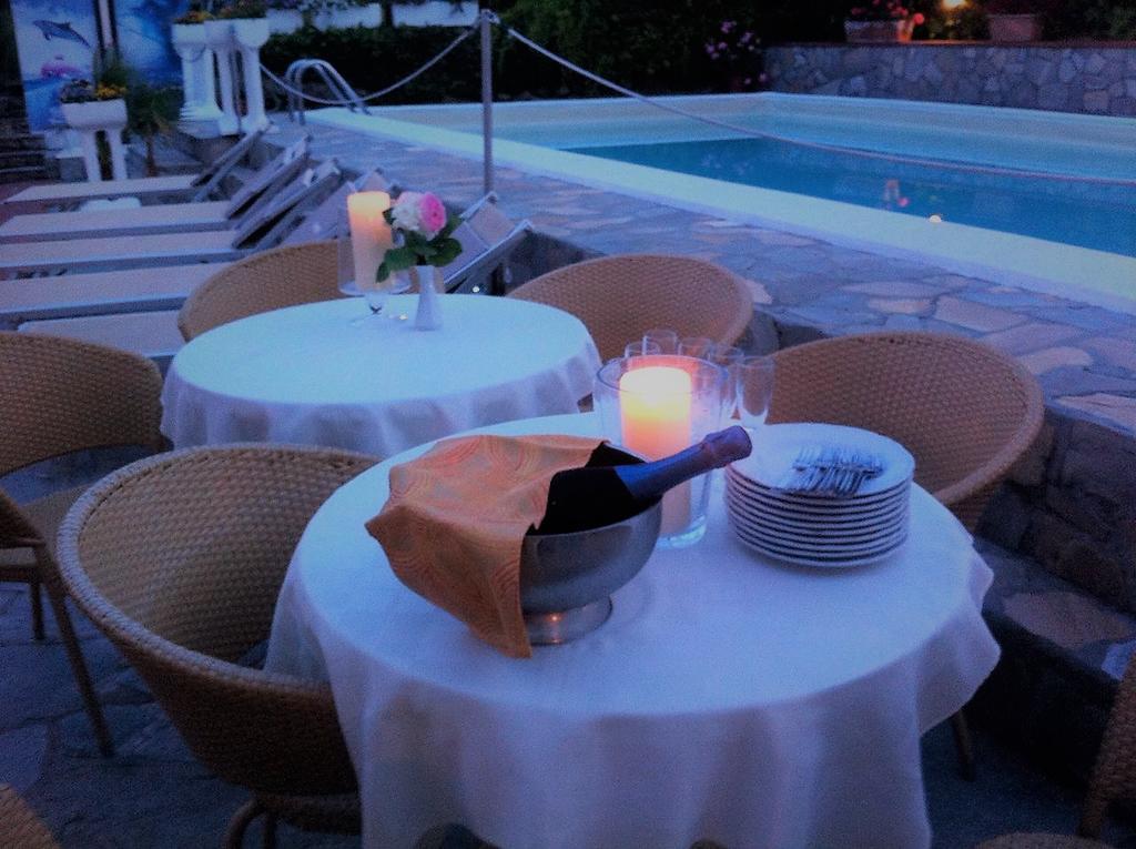 Hotel Bellavista San Bartolomeo Al Mare Exterior photo